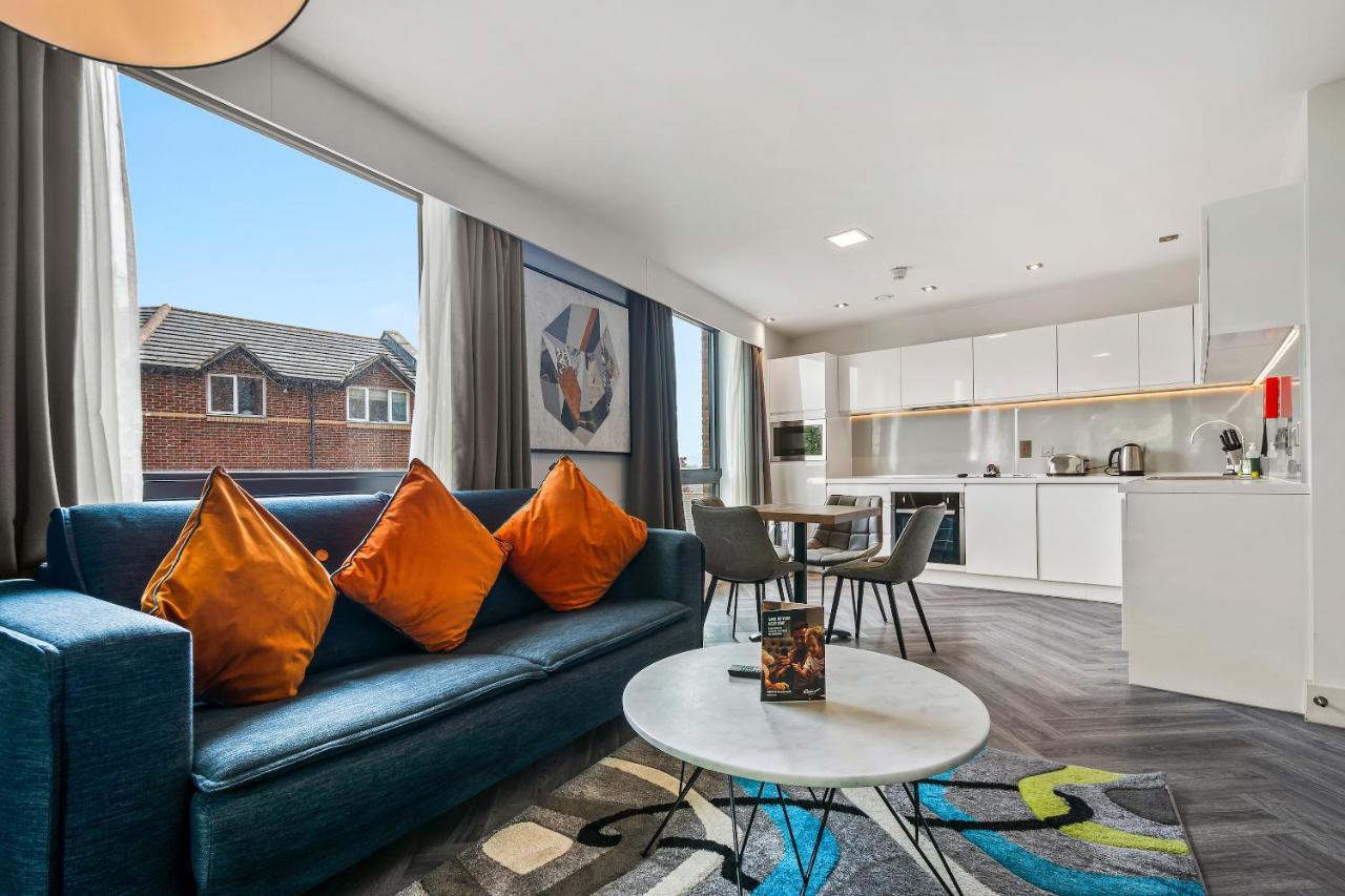 Roomzzz London Stratford Екстериор снимка