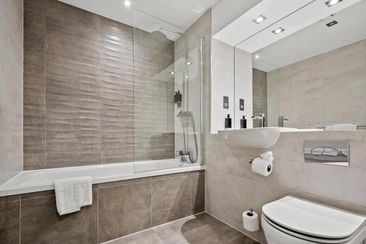 Roomzzz London Stratford Екстериор снимка