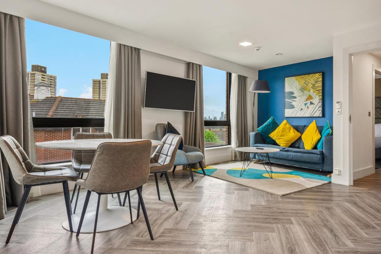 Roomzzz London Stratford Екстериор снимка